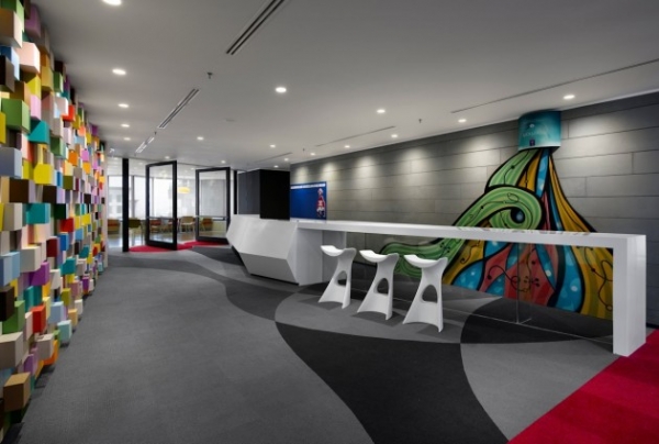 Sherwin-Williams Office by M Moser Associates